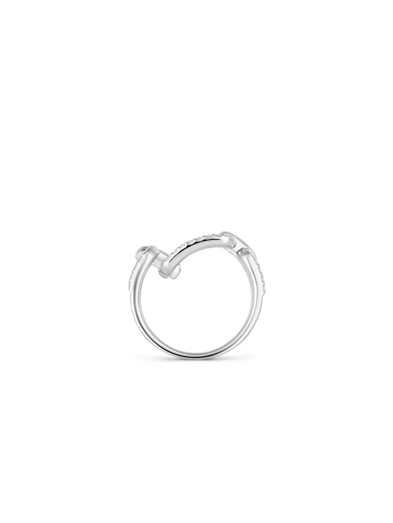 18k white gold, 38 diamonds 0.36 ct